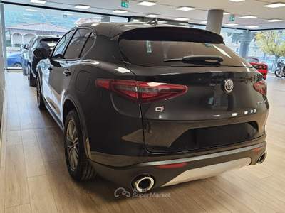Alfa Romeo Stelvio 2.2d Q4 210cv Super Nero usata Tortoreto