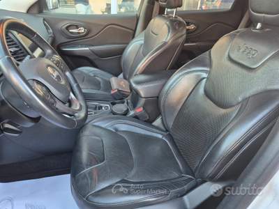 Jeep Cherokee AWD Active Drive I Limited usata Ciampino