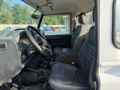 Land Rover Defender 110 2.2 td Hard Top HCPU Bianco usata Cremona