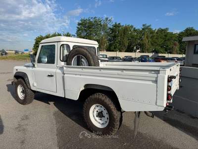 Land Rover Defender 110 2.2 td Hard Top HCPU Bianco usata Cremona