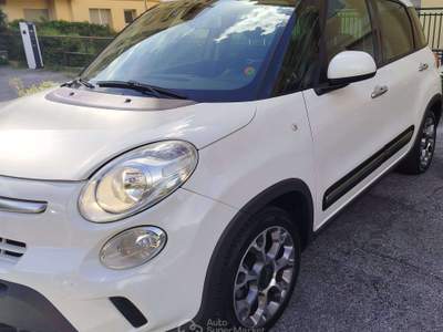 Fiat 500L 500L 2016 1.3 mjt Trekking 95cv Bianco usata Genova