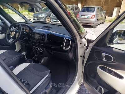 Fiat 500L 500L 2016 1.3 mjt Trekking 95cv Bianco usata Genova