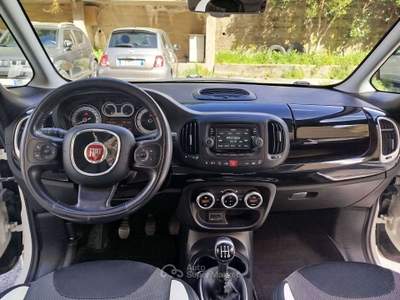 Fiat 500L 500L 2016 1.3 mjt Trekking 95cv Bianco usata Genova