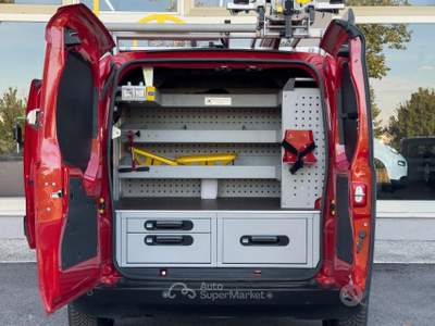 Fiat Fiorino Cargo Adventure usata Paese