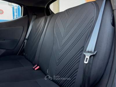 Lancia Ypsilon 1.0 70 cv Hybrid Gold usata Paese