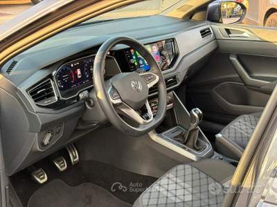 Volkswagen Taigo R-Line Plus usata Pomezia