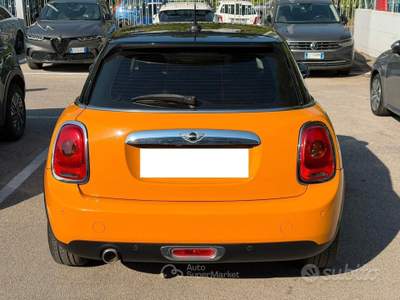 MINI Clubman 1.5 One D Business XL usata Pomezia