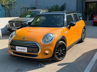 MINI Clubman 1.5 One D Business XL usata Pomezia MINI Clubman 1.5 One D Business XL usata Pomezia