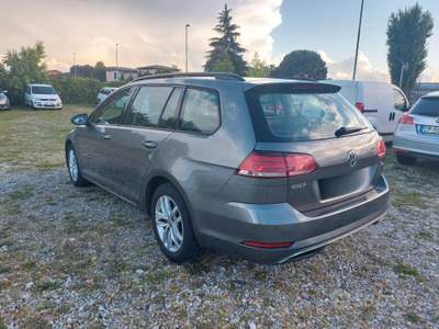 Volkswagen Golf Variant 1.6 TDI 115 CV DSG Busines usata Morengo