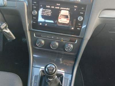 Volkswagen Golf Variant 1.6 TDI 115 CV DSG Busines usata Morengo