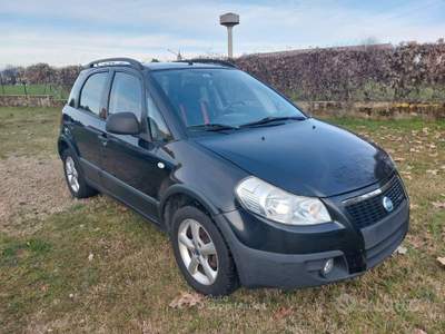 Fiat Sedici 4x4 Emotion usata Morengo