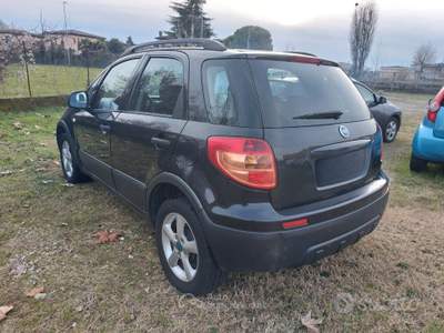 Fiat Sedici 4x4 Emotion usata Morengo