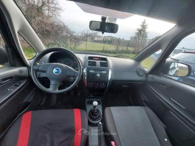 Fiat Sedici 4x4 Emotion usata Morengo