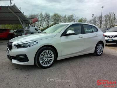 BMW Serie 1 116d 116d 5p. Advantage Bianco usata Mogliano Veneto