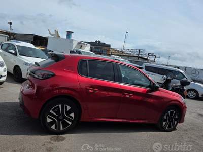 Peugeot 208 Hybrid 100 e-DCS6 Allure usata Pompei