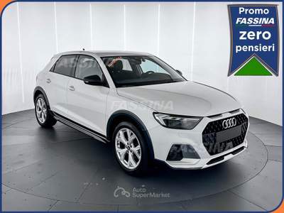 Audi A1 A1 allstreet 30 1.0 tfsi 110cv s tronic Bianco usata Milano