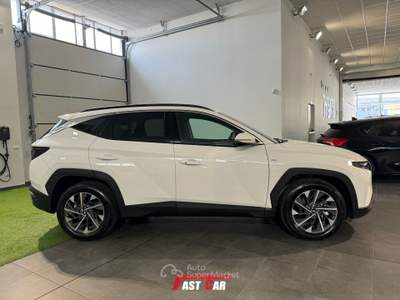 Hyundai Tucson 1.6 CRDi MHEV 2wd 136cv Xline Bianco usata Occhiobello