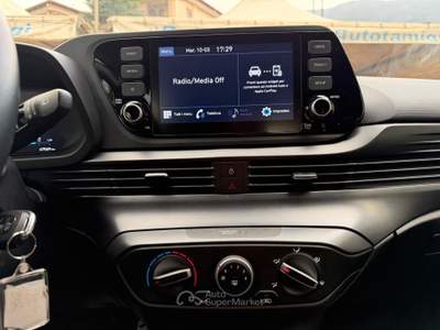 Hyundai Bayon 1.2 MPI 84cv Xline Bianco usata Nocera Inferiore