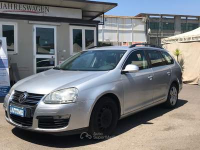 Volkswagen Golf Golf Var. 1.9 TDI DPF DSG Comfortline Grigio usata Nocera Inferiore