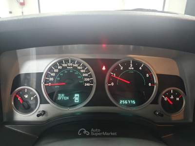 Jeep Patriot Patriot 2.0 td Limited 4wd dpf LEGGI Grigio usata Striano