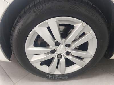 Peugeot 308 Active Business BlueHDi 130 S&S Bianco usata Striano