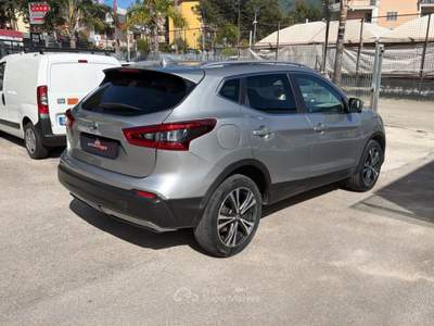 Nissan Qashqai 1.5 dCi 110 Tekna+ Grigio usata Cercola