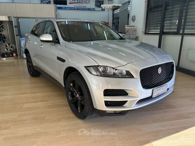 Jaguar F-Pace 2.0D 180cv PURE usata BARI