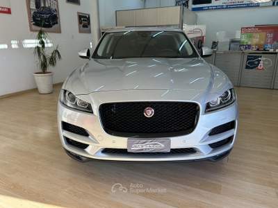 Jaguar F-Pace 2.0D 180cv PURE usata BARI