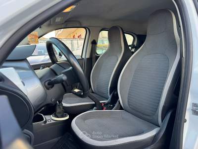 Renault Twingo 1.0 SCE 65 ZEN Bianco usata San Giuseppe Vesuviano