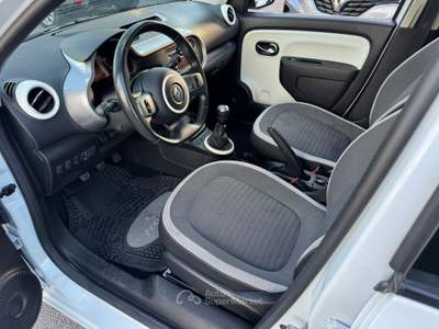 Renault Twingo 1.0 SCE 65 ZEN Bianco usata San Giuseppe Vesuviano