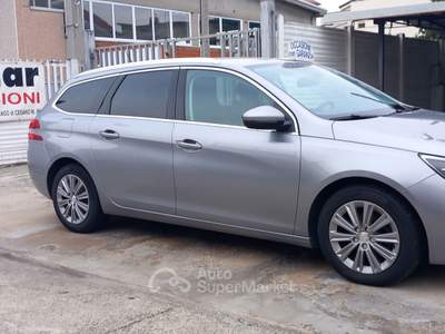 Peugeot 308 leggi descrizioni del veicolo Grigio usata Cesano Maderno