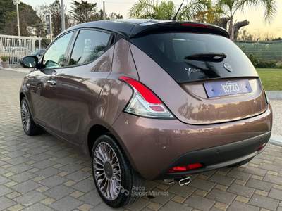 Lancia Ypsilon ELLE limited edition pelle xenon 12/2014 Lilla usata Mesagne
