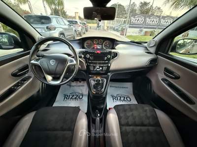 Lancia Ypsilon ELLE limited edition pelle xenon 12/2014 Lilla usata Mesagne