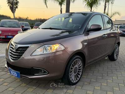 Lancia Ypsilon ELLE limited edition pelle xenon 12/2014 Lilla usata Mesagne