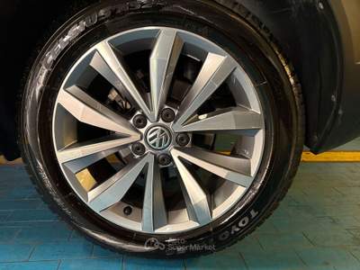 Volkswagen T-Roc T-Roc I  1.0 tsi Style 115cv Grigio usata Milano