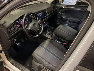 Volkswagen T-Roc T-Roc I  1.0 tsi Style 115cv Grigio usata Milano