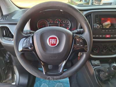 Fiat Doblò 1.6 Multijet 5 Posti - 2015 Grigio usata CASTELLALTO