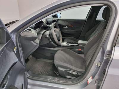 Peugeot 208 motore elettrico 136 CV 5 porte Active Pack Argento usata Erba