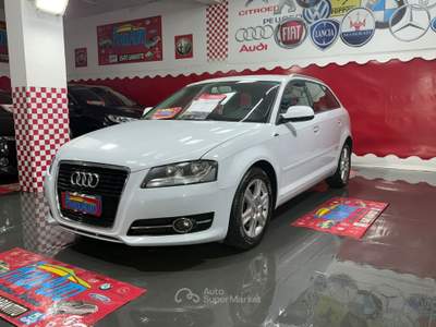 Audi A3 SPB 1.6 TDI 90cv Young - 2013 Bianco usata Giugliano in Campania