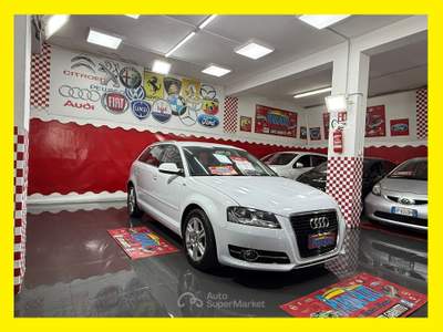 Audi A3 SPB 1.6 TDI 90cv Young - 2013 Bianco usata Giugliano in Campania