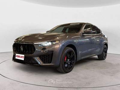 Maserati Levante 250cv Grigio usata Milano