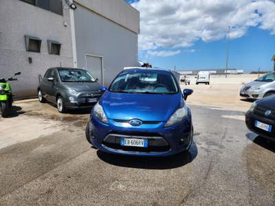 Ford Fiesta BENZINA/ GPL Blu/Azzurro usata Conversano