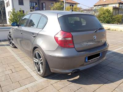 BMW Serie 1 118d Tenuta in box e tagliandata regolarmente usata Turate