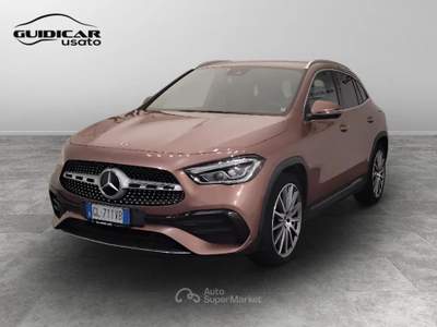 Mercedes-Benz GLA 200 D Premium 8G-DCT Grigio usata Lucca