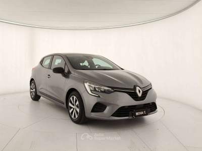 Renault Clio RENAULT Clio 5 Porte 1.6 E-Tech full hybrid 145cv Evolution Grigio usata Monza