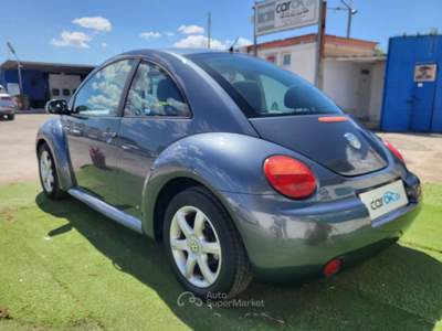 Volkswagen New Beetle VOLKSWAGEN NEW BEETLE 1.9 TDI 101 CV. Blu/Azzurro usata Bari
