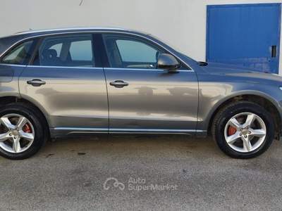 Audi Q5 190 CV clean diesel quattro S tronic Advanced Argento usata Modugno