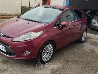 Ford Fiesta 5 porte Titanium Rosso usata Modugno