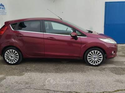 Ford Fiesta 5 porte Titanium Rosso usata Modugno
