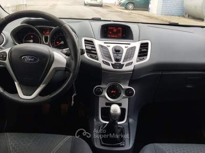 Ford Fiesta 5 porte Titanium Rosso usata Modugno